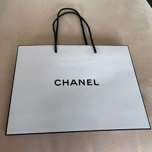 Chanel shopping bag